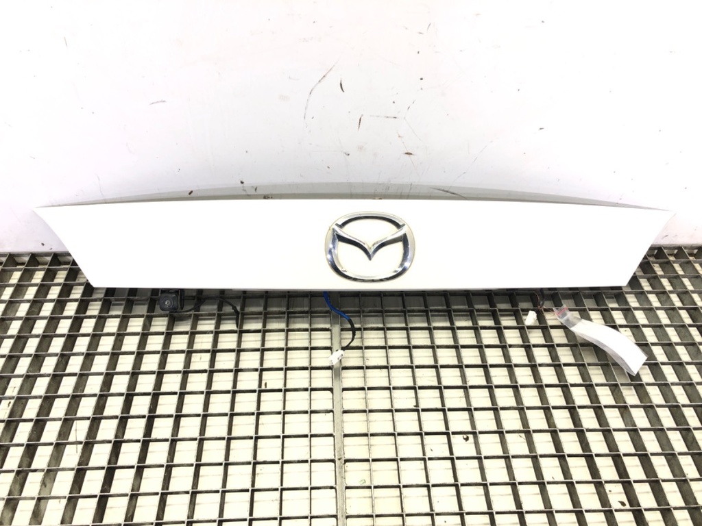 [STARK-550742] Moldura de portón trasero Mazda 6 Kombi (GH) 2.2 MZR-CD 2008-2011