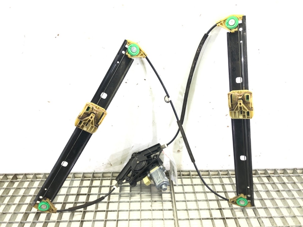 [STARK-591689] Elevador de ventana delantero izquierdo SKODA OCTAVIA III (5E3, NL3, NR3) 2012-2022