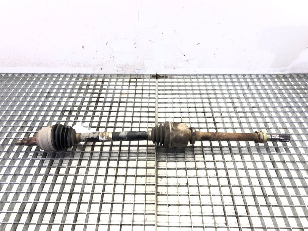[STARK-627250] Semieje delantero derecho Renault Laguna III (BT0/1) 2.0 dCi 150 CV 2007-2015