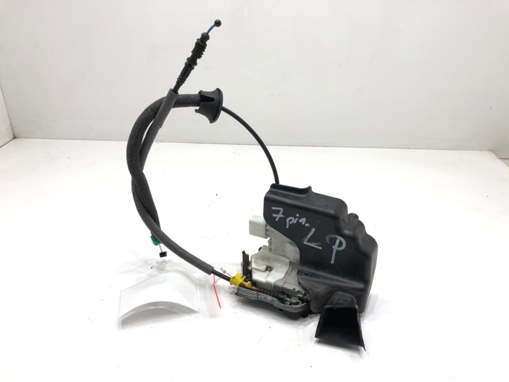 [STARK-641090] Cerradura de puerta delantera izquierda AUDI A4 Allroad B9 (8WH, 8WJ) 2016-2022