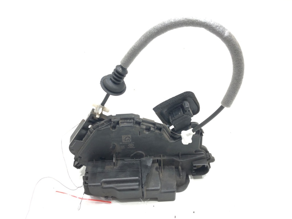 [STARK-644132] Cerradura de puerta delantera izquierda SKODA FABIA III (NJ3) 1.4 TDI 77 kW 2014-2022