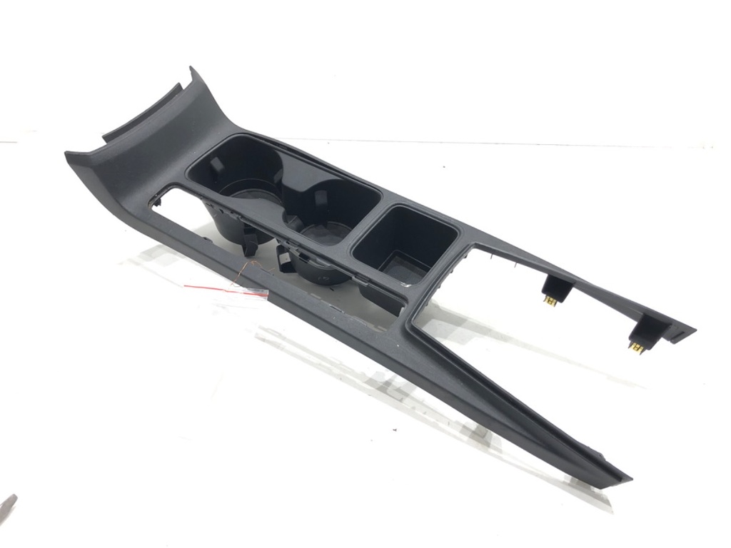 [STARK-677727] Soporte de bebidas Ford EcoSport 2011-2022