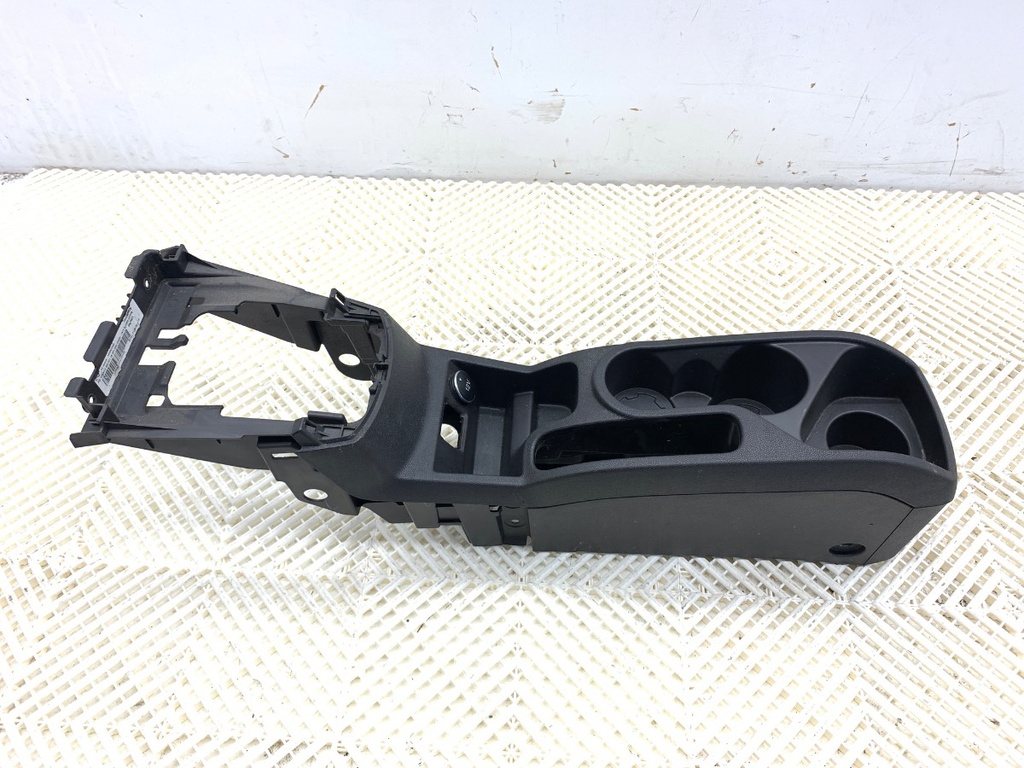 [STARK-702593] Portabebidas Ford Ecosport 2011-2022