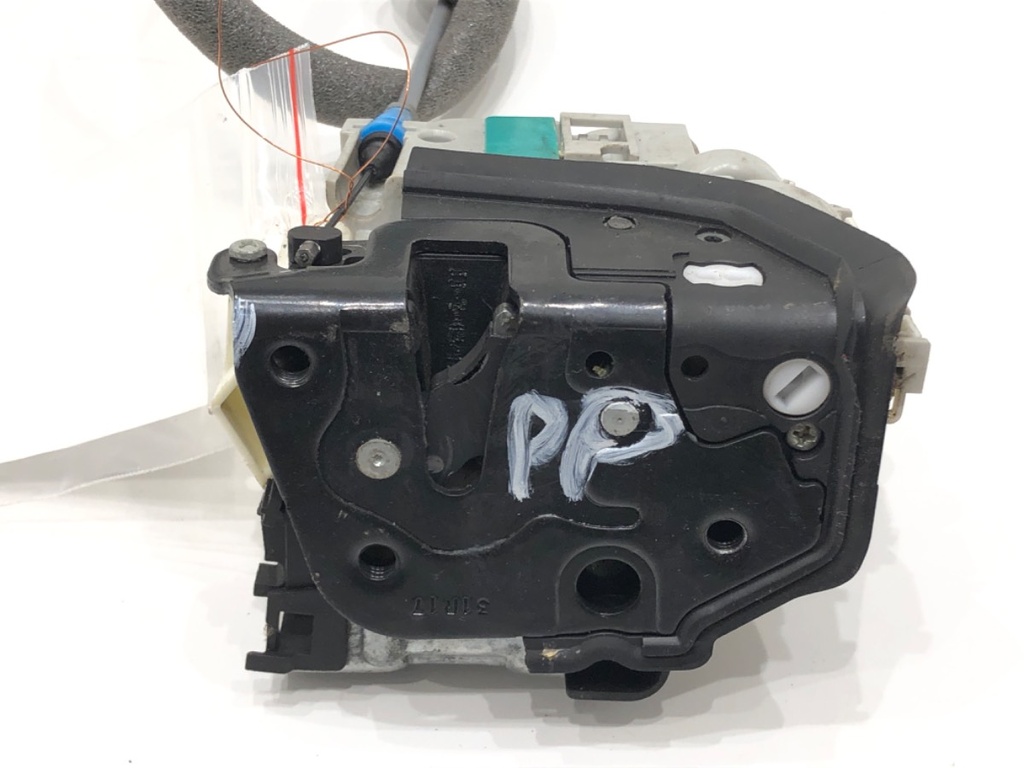 [STARK-709907] Cerradura de puerta delantera derecha AUDI TT (FV3, FVP) 2.5 RS quattro 294 kW 2016-2022