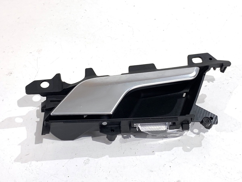 [STARK-783382] Manilla interior de puerta derecha trasera Audi A4 B9 Avant (8W5, 8WD) 2015-2025