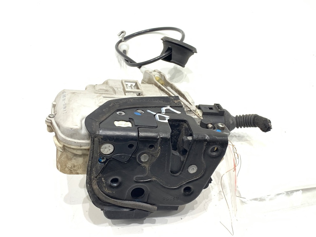 [STARK-804174] Cerradura de puerta delantera izquierda Audi A4 B7 Avant (8ED) 2004-2008