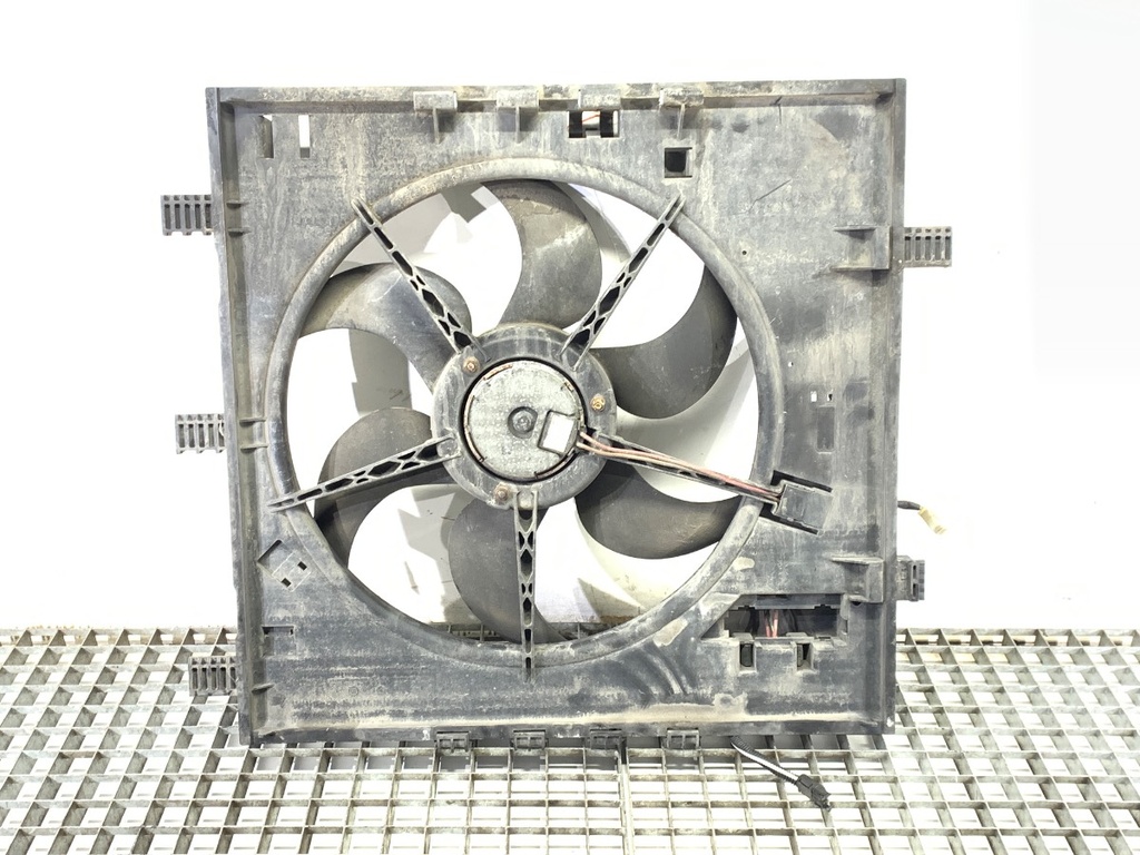 [STARK-805498] Ventilador del radiador Mercedes-Benz Vito (W638) 1997-2003 110 D 2.3