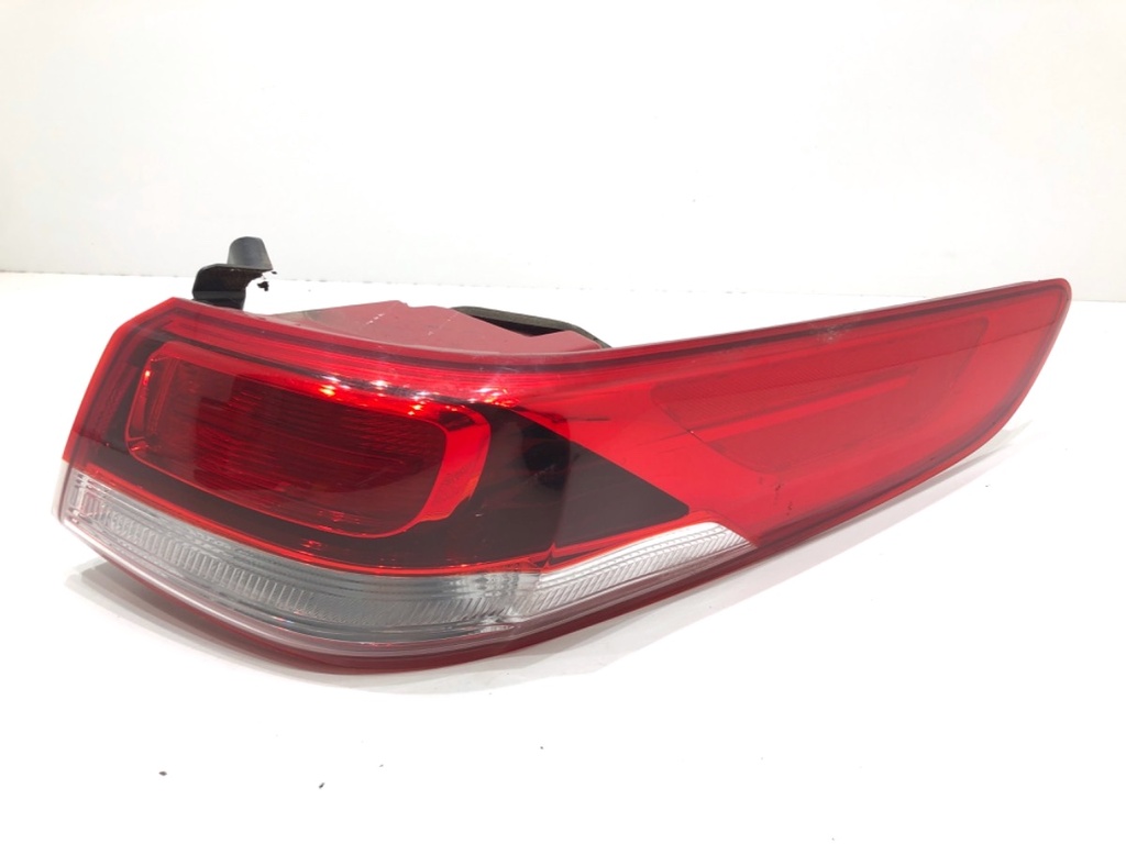 [STARK-795807] Piloto trasero derecho KIA OPTIMA (JF) 2015-2022