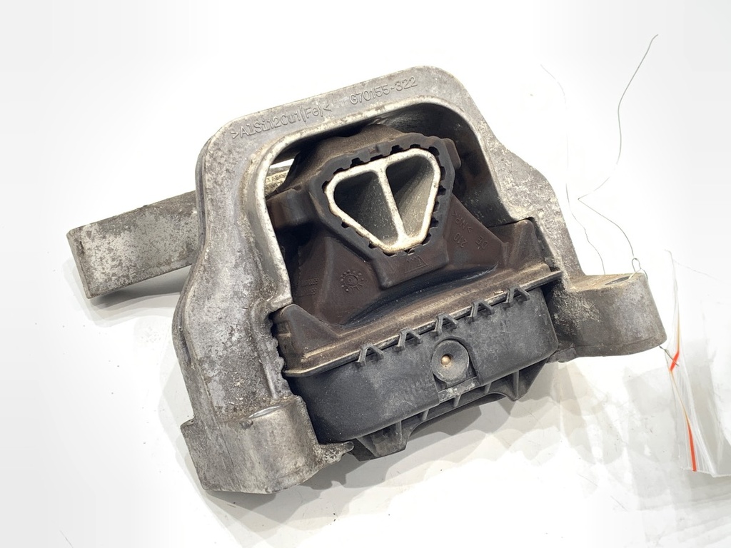 [STARK-806664] Soporte de motor izquierdo SKODA FABIA III Kombi (NJ5) 1.4 TDI 77 kW 2014-2022
