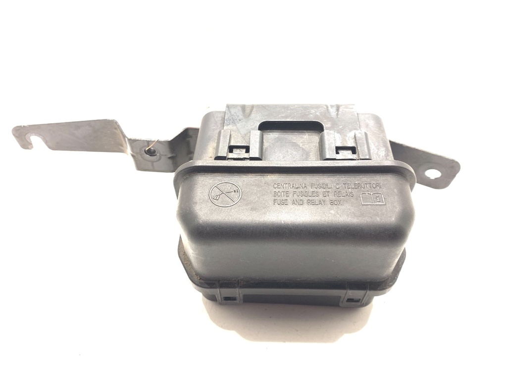 [STARK-816517] Caja de fusibles ALFA ROMEO STELVIO (949_) 2.0 Q4 2016-2022