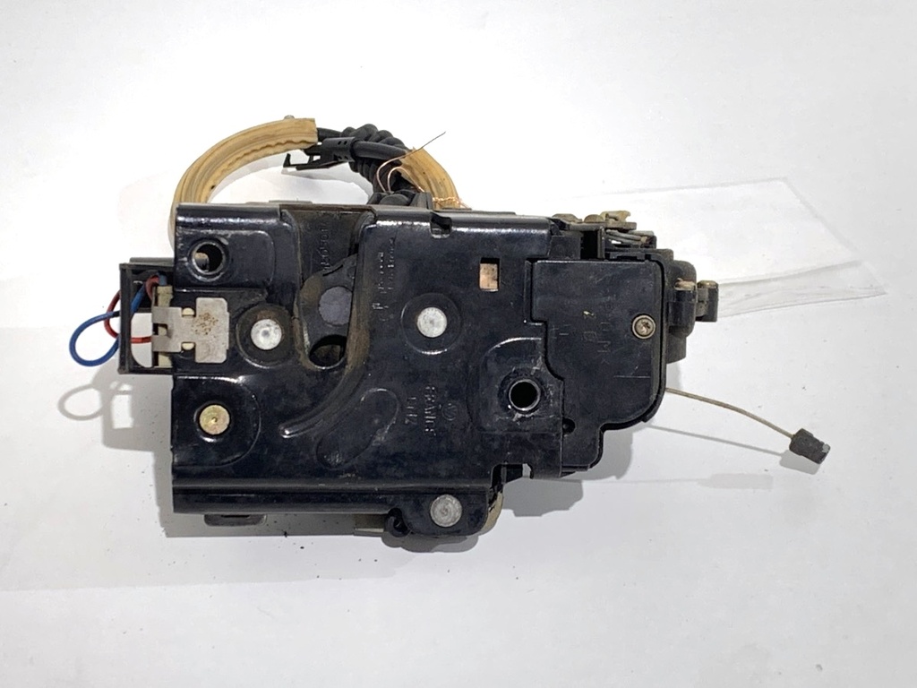 [STARK-818564] Cerradura de puerta delantera derecha SEAT León (1M1) 1999-2006
