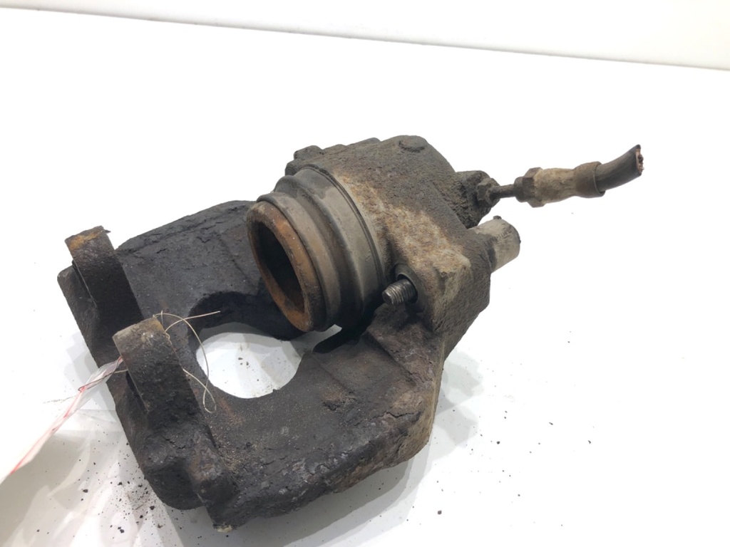 [STARK-820311] Pinza de freno delantera derecha VW Touareg (7LA, 7L6, 7L7) 2002-2013