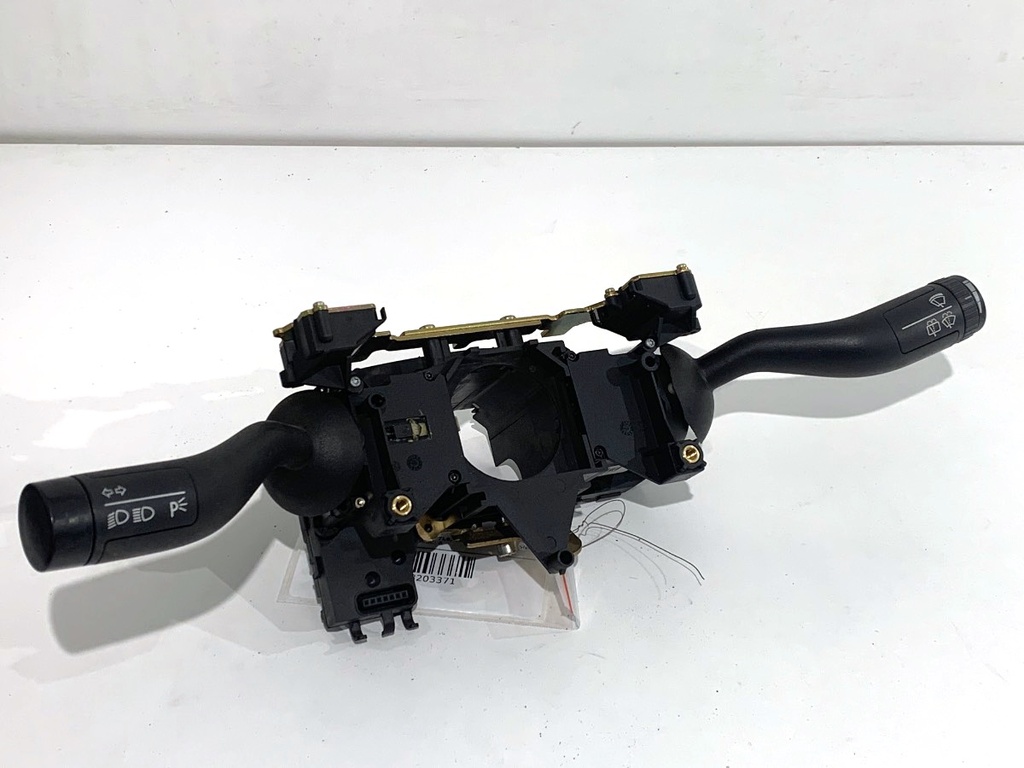 [STARK-820337] Combinado de interruptores VW Touareg (7LA, 7L6, 7L7) 2002-2013