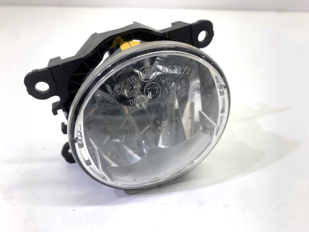 [STARK-827045] Faros delanteros derecho halógeno Dacia Duster (HM_) 2017-2022