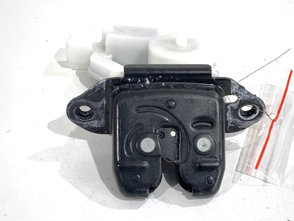 [STARK-831212] Cerradura de portón trasero NISSAN PULSAR liftback (C13) 2012-2022