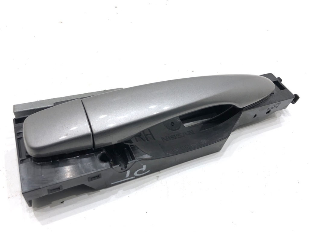 [STARK-831264] Manilla exterior derecha trasera Nissan Pulsar liftback (C13) 2012-2022