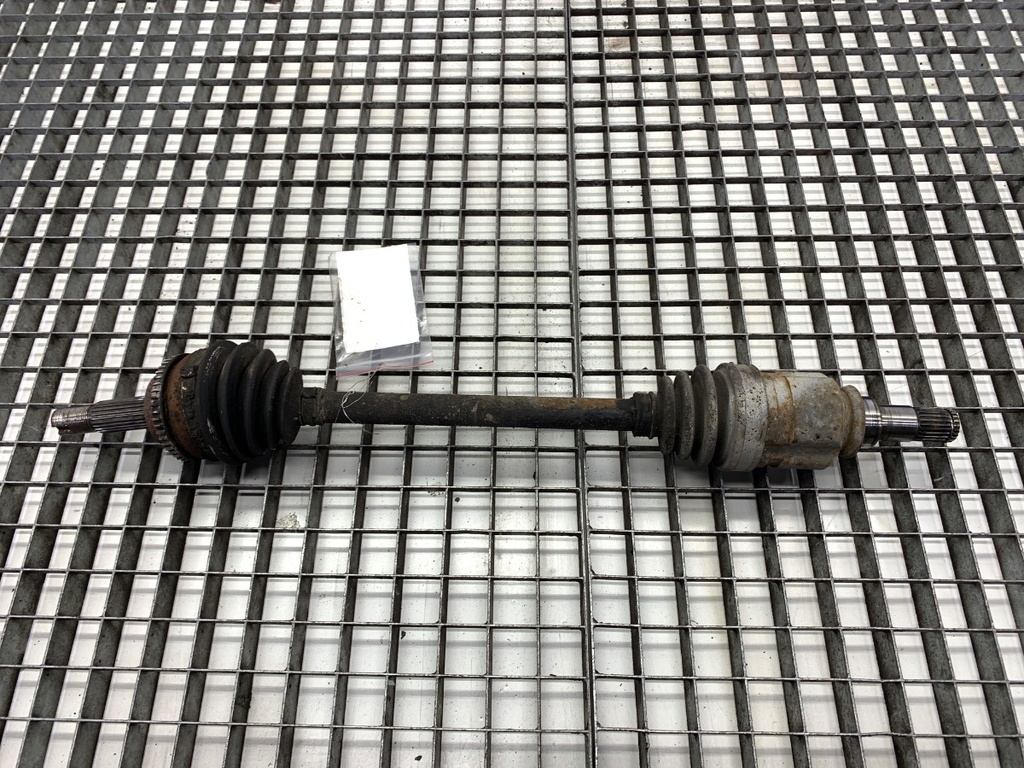 [STARK-835017] Semieje delantero izquierdo Toyota Yaris P1 1.0 48 kW 2003-2005