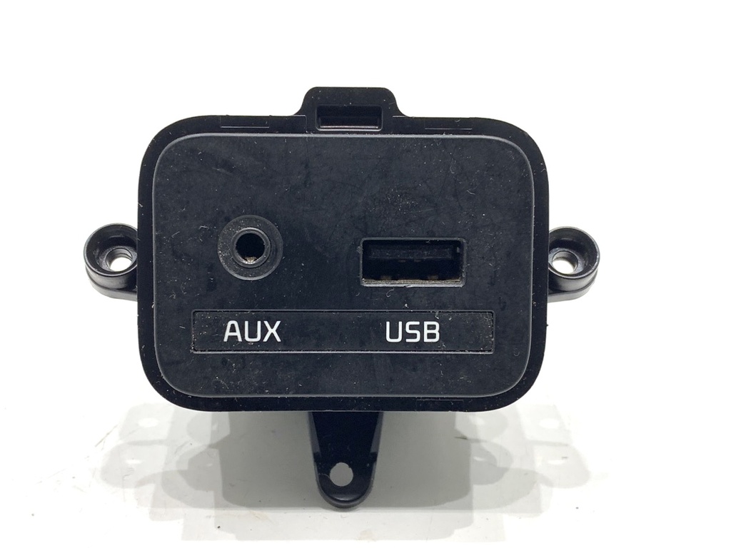 [STARK-839217] Puerto USB KIA CARENS IV 2013-2022