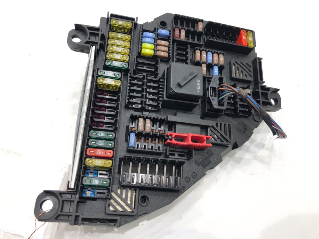 [STARK-845795] Caja de fusibles BMW X3 (F25) 2010-2017