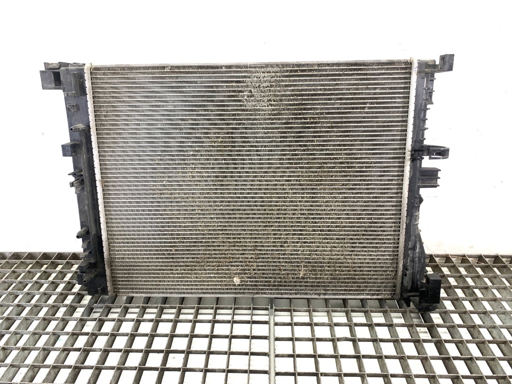 [STARK-842292] Radiador de agua Renault Arkana I (LCM_) 1.5 E-TECH 145 69 kW 2020-2022