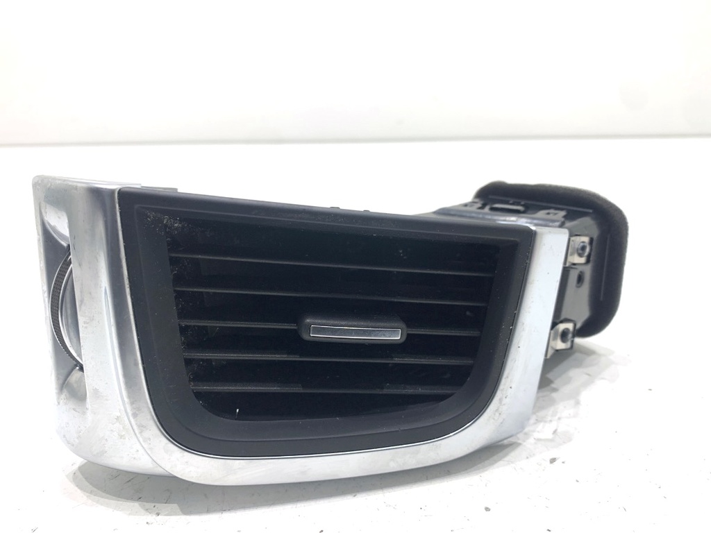 [STARK-849078] Rejilla de ventilación delantera derecha Jaguar E-PACE (X540) 2017-2022