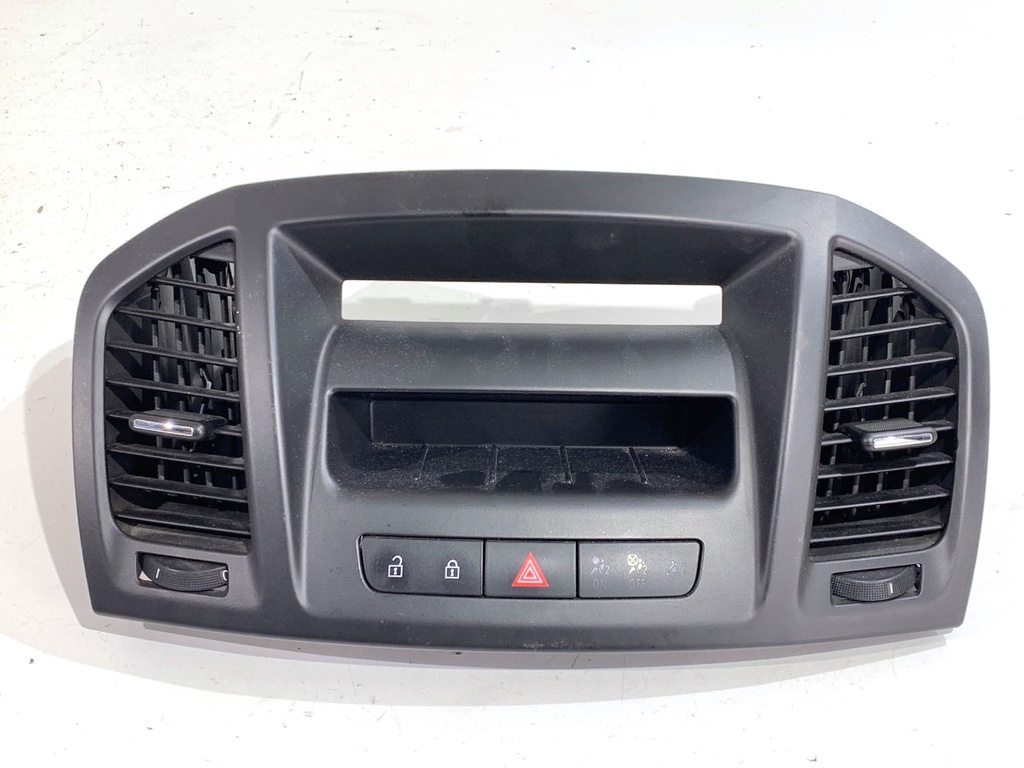 [STARK-866784] Rejilla de admisión de aire delantera OPEL INSIGNIA A (G09) 2008-2017 1.8 103 kW