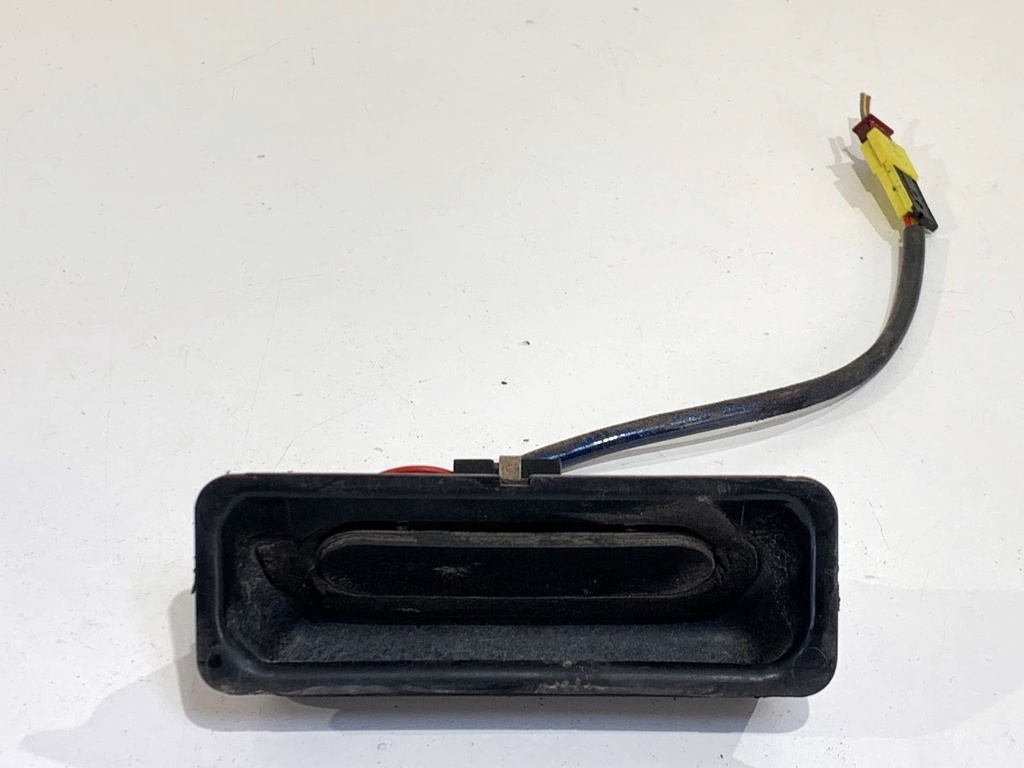 [STARK-870259] Maneta de portón trasero BMW Serie 5 (E39) 1995-2003