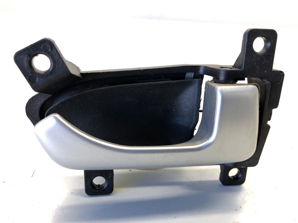 [STARK-884818] Manilla interior de puerta delantera derecha KIA Sportage III (SL) 2009-2022