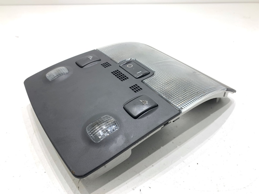 [STARK-885322] Lámpara de techo Audi A4 B7 Avant (8ED) 2004-2008