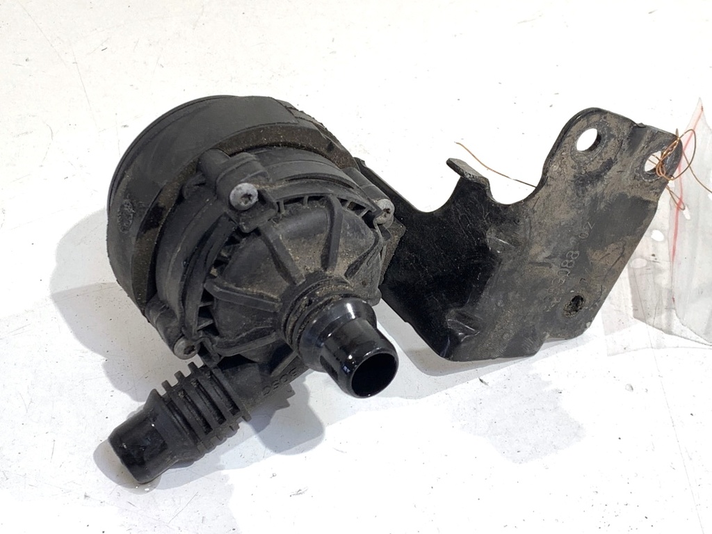 [STARK-888934] Bomba de agua adicional BMW X5 (G05, F95) 2018-2022