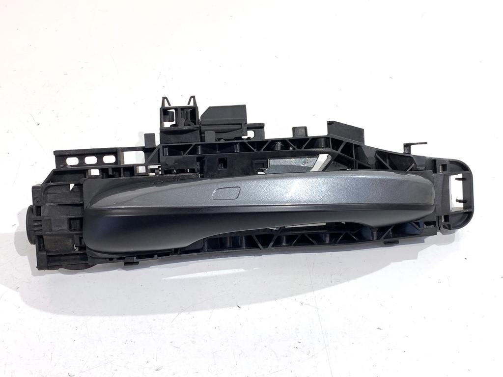 [STARK-893840] Manilla exterior de puerta trasera izquierda Mercedes-Benz Clase C (W205) 2013-2022