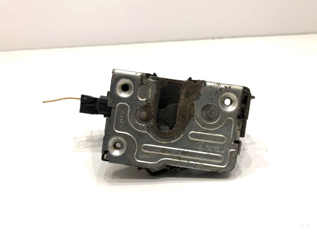 [STARK-893967] Cerradura puerta trasera derecha Dacia Logan MCV 1.4 gasolina 2007-2022