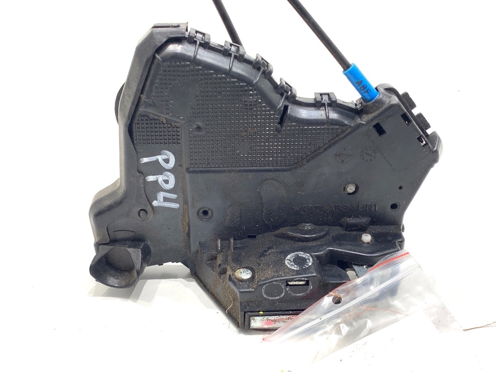 [STARK-894217] Cerradura de puerta delantera derecha TOYOTA AURIS Kombi (_E18_) 2013-2018