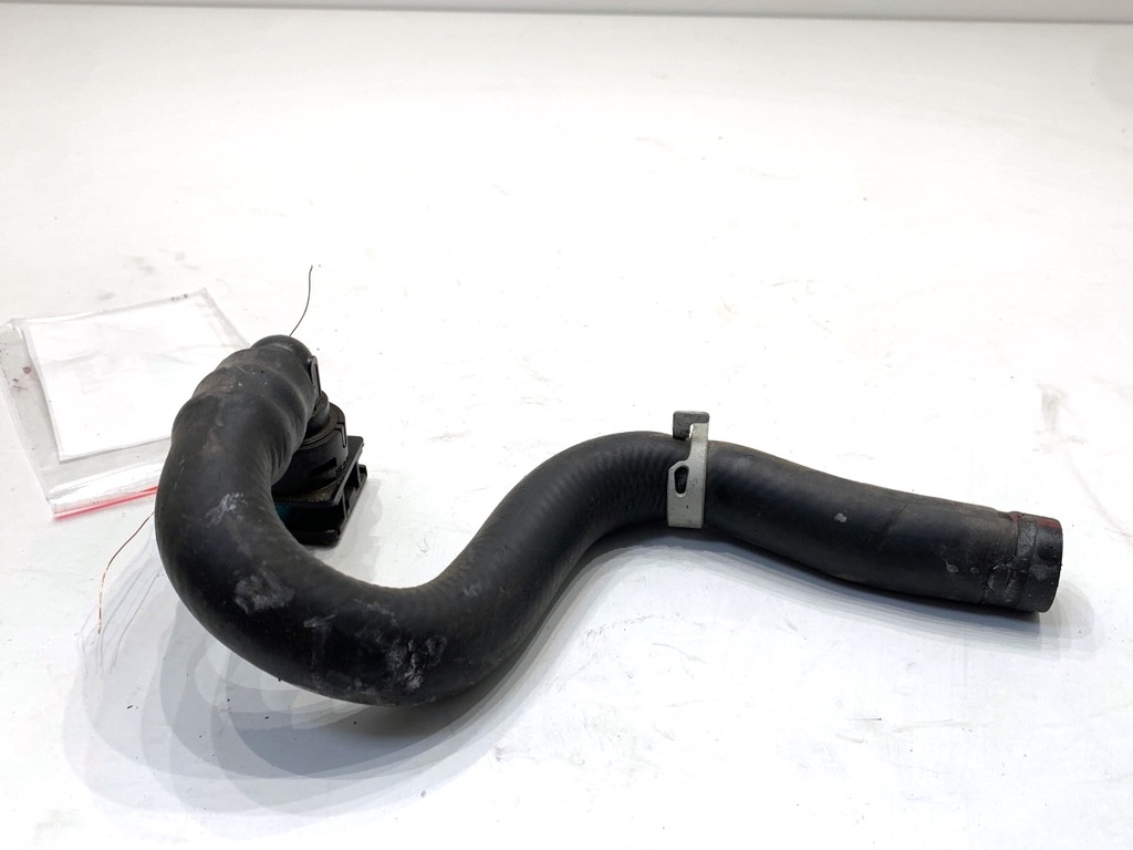 [STARK-900047] Manguera de radiador Toyota Camry (_V7_, _VA7_, _VH7_) 2.5 Hybrid (AXVH71_) 2017-2022