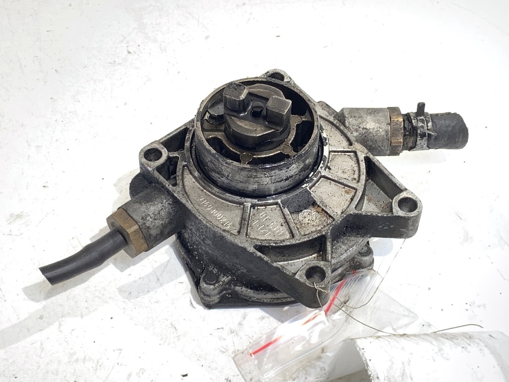 [STARK-900883] Bomba de vacío Chevrolet Captiva (C100, C140) 2.0 D 4WD 110 kW 2006-2022