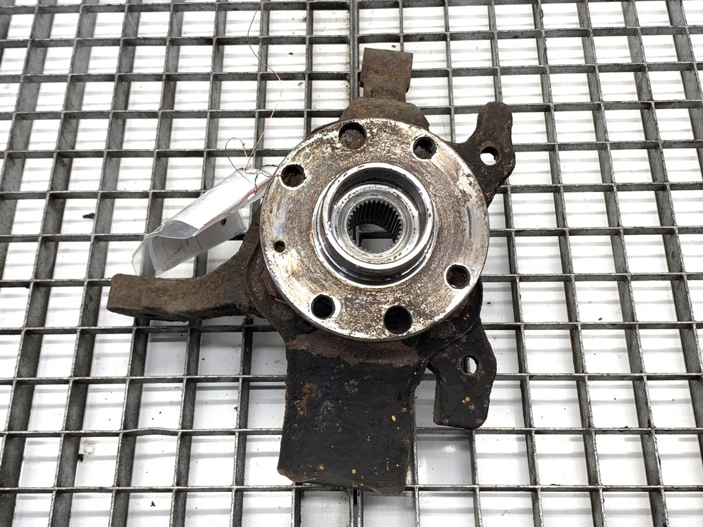[STARK-901339] Cubo de rueda delantero derecho Opel Astra H (A04) 1.4 66 kW 2004-2014