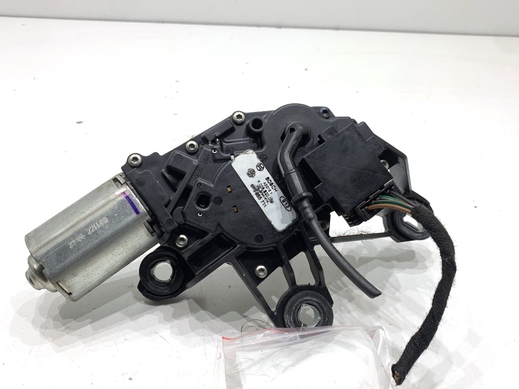 [STARK-903584] Motor de limpiaparabrisas trasero VW Fox liftback (5Z1,5Z3,5Z4) 2003-2015