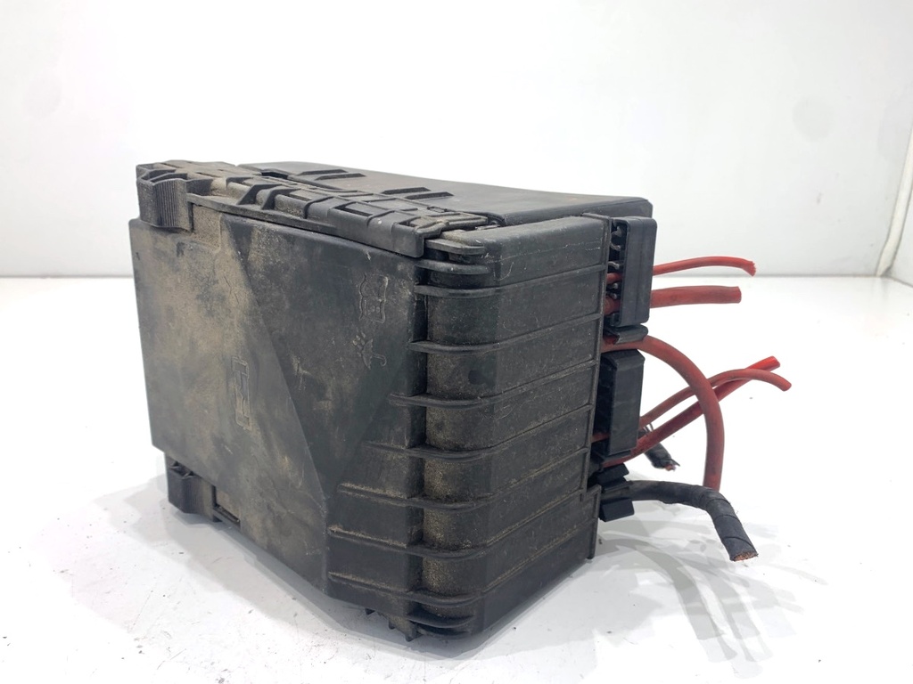 [STARK-904353] Caja de fusibles VW Touran (1T1, 1T2) 2003-2010 1.9 TDI