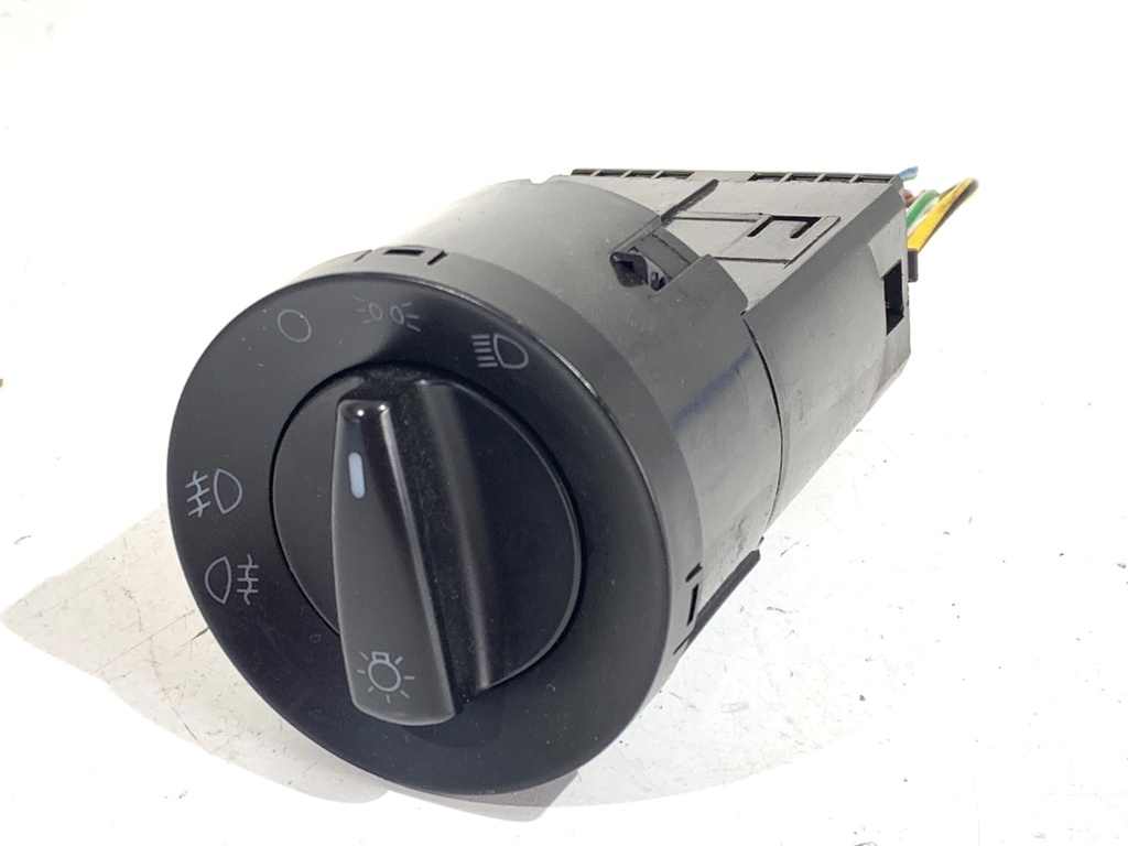 [STARK-905098] Interruptor de luces VW Passat B5.5 (3B3) 2000-2005
