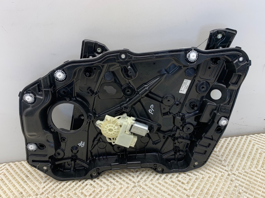 [STARK-906091] Elevador de ventana delantero derecho BMW Serie 3 Touring (G21, G81) 2019-2022