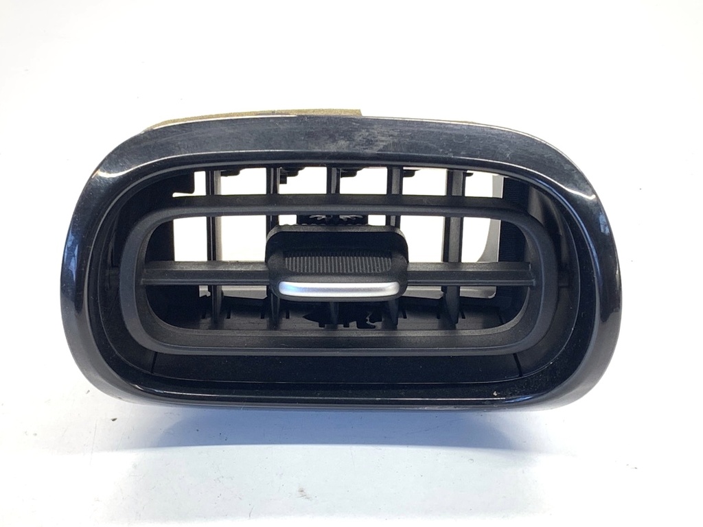 [STARK-907336] Rejilla de ventilación delantera derecha Toyota Yaris Cross (MXP_) 2020-2022