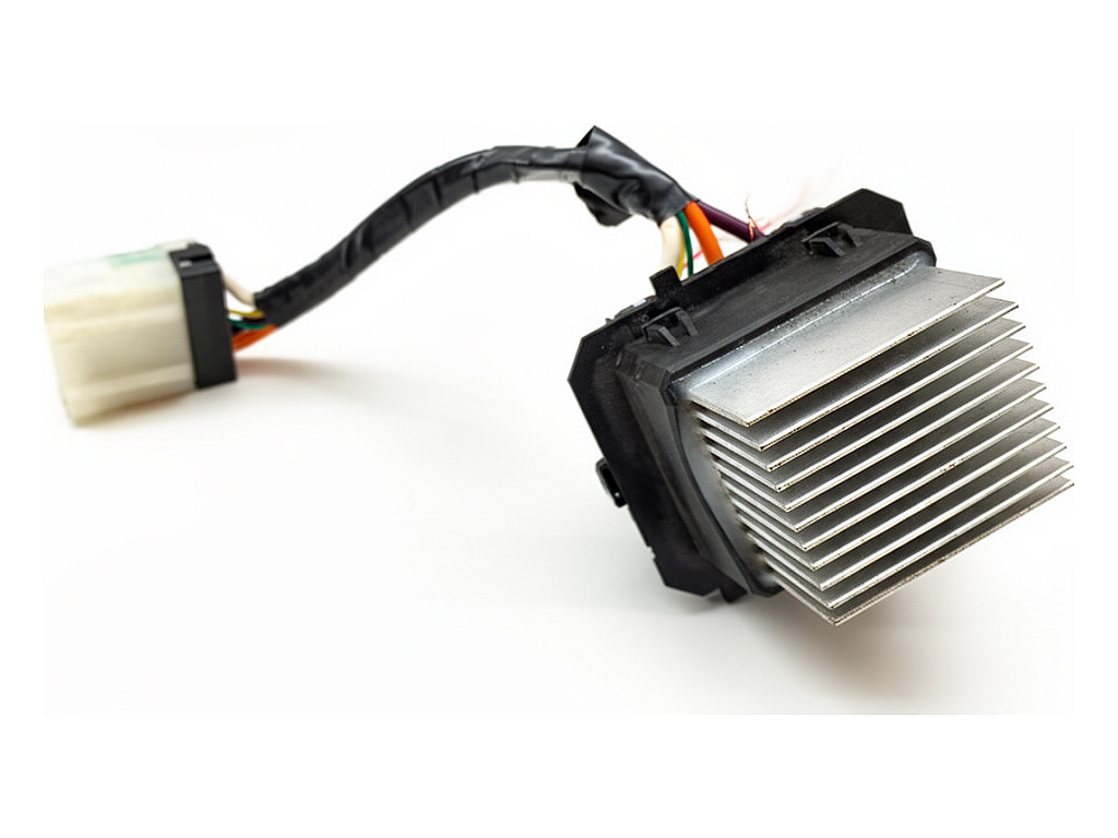 [STARK-923045] Soporte de ventilador Nissan Juke (F16_) 1.0 84 kW (114 CV) 2019-2022