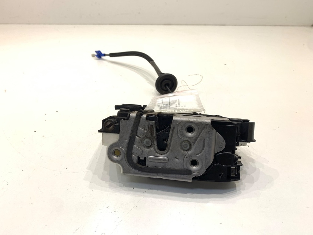 [STARK-924632] Cerradura de puerta trasera izquierda SEAT León (5F1) 1.5 TSI 110 kW 2012-2022