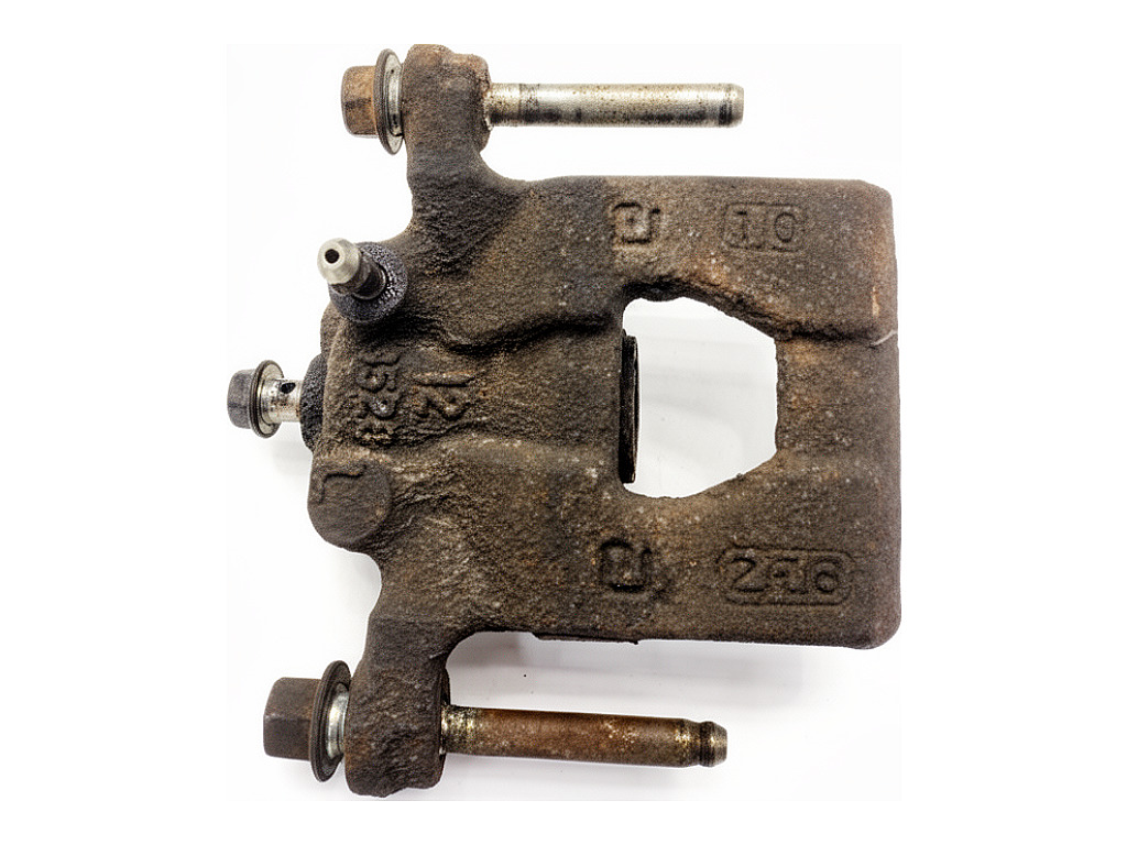 [STARK-926025] Pinza de freno trasera derecha Nissan Juke (F15) 2010-2022
