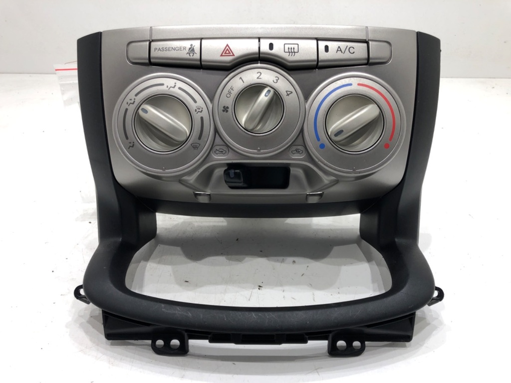 [STARK-605251] Panel de control de climatización SUBARU JUSTY IV 2007-2022