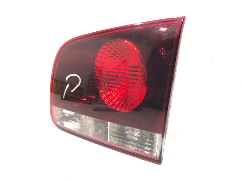 [STARK-662448] Piloto trasero derecho VW Touareg (7LA, 7L6, 7L7) 2002-2013