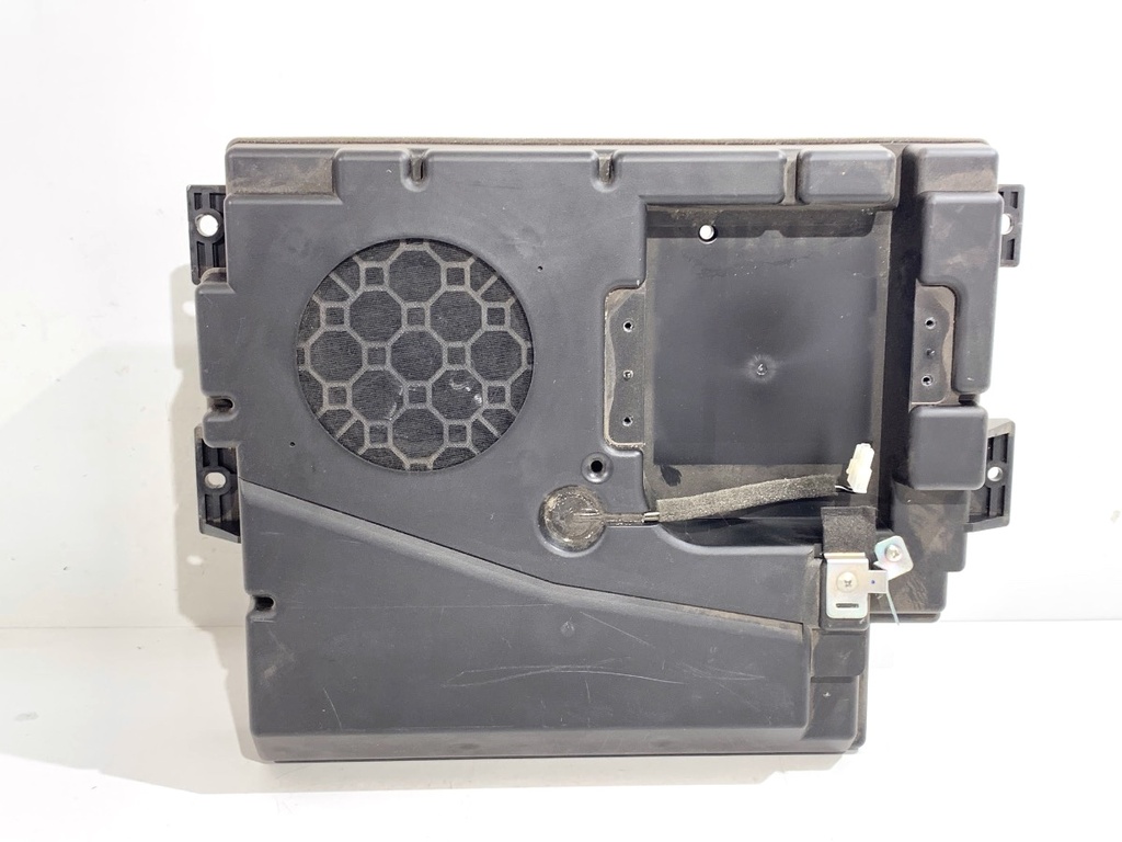 [STARK-784978] Subwoofer Honda CR-V III (RE_) 2006-2022