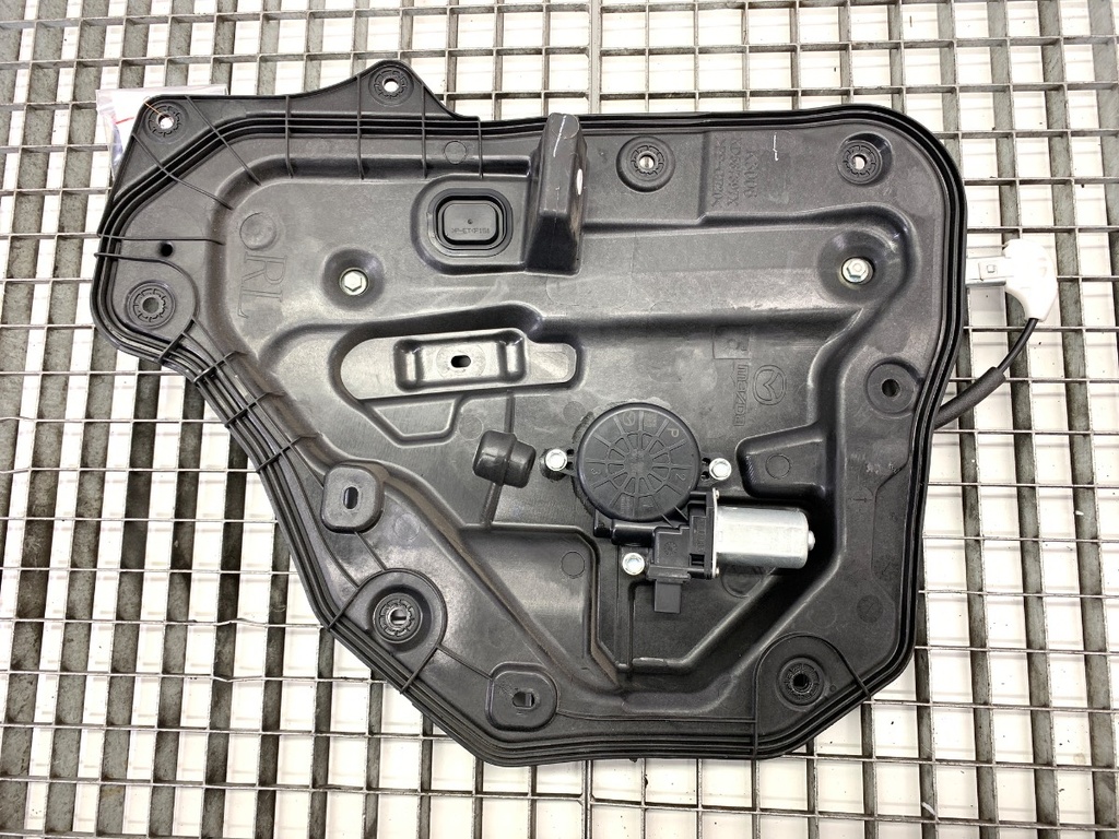 [STARK-798396] Elevador de ventanilla trasero izquierdo Mazda CX-5 (KE, GH) 2011-2017