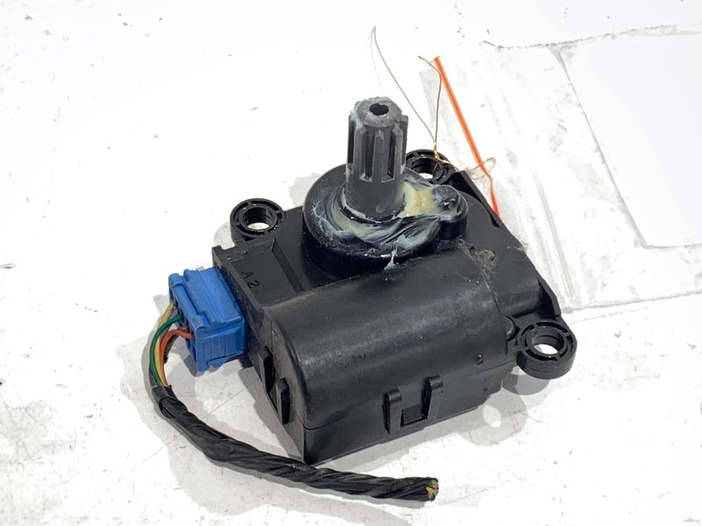 [STARK-812057] Resistencia de calefacción KIA Sportage III (SL) 1.7 CRDi 85 kW 2010-2022