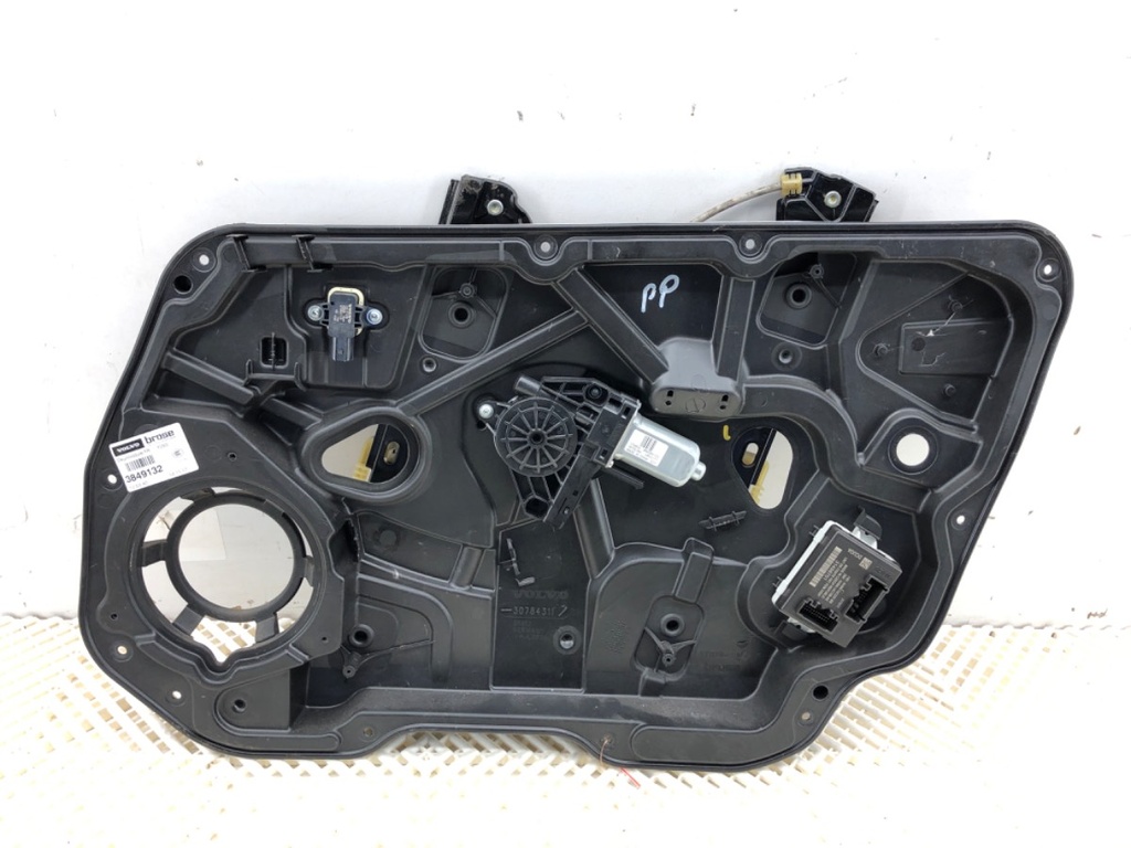 [STARK-820509] Elevalunas delantero derecho Volvo V60 I (155, 157) 2.0 D3 110 kW 2010-2018
